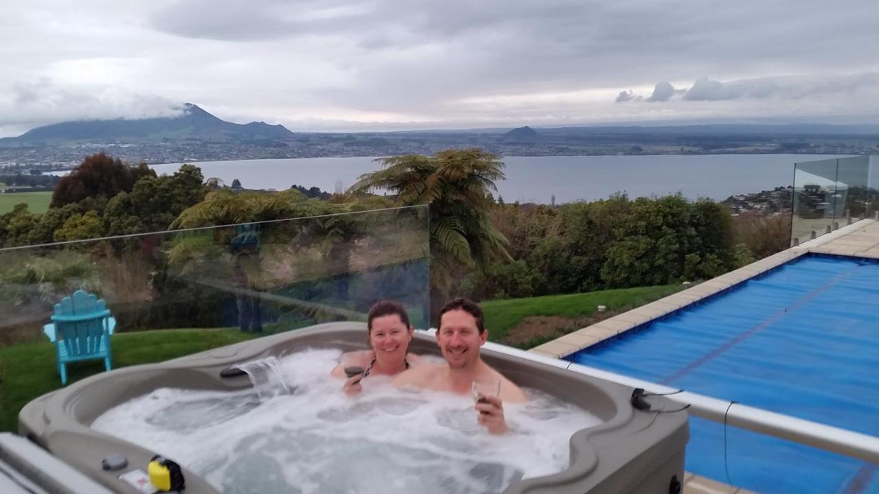 Te Moenga Lodge Taupo Exterior photo